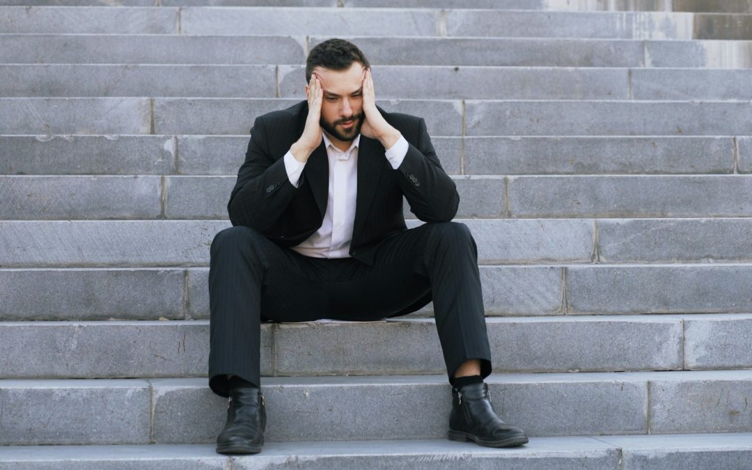 Stay Positive During Layoffs: Your Road to Resilience and Opportunity