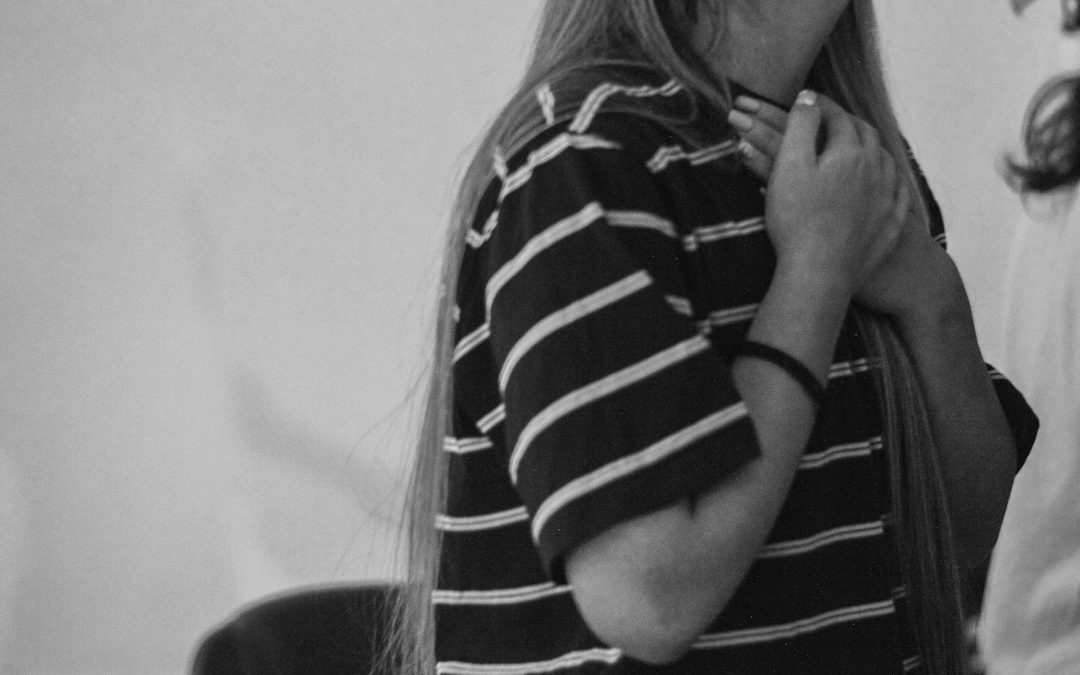 Master Body Language: Avoid These 7 Common Mistakes for Success