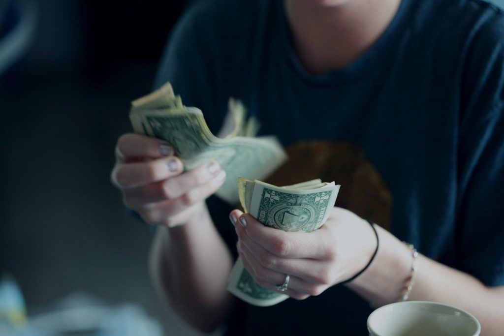ETF vs Mutual Fund: Choosing the Right Investment for Success