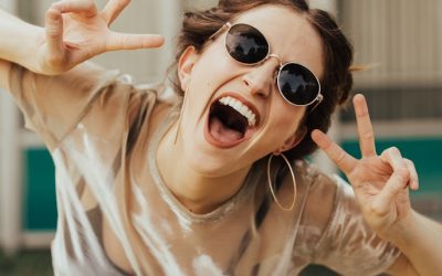 10 Simple Ways to Brighten Someone’s Day and Boost Happiness